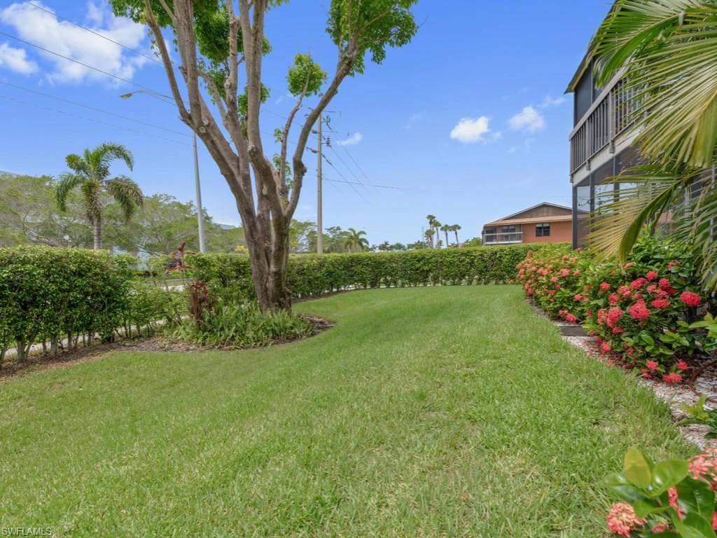 27 Greenbrier St 109, Marco Island, FL 34145-6