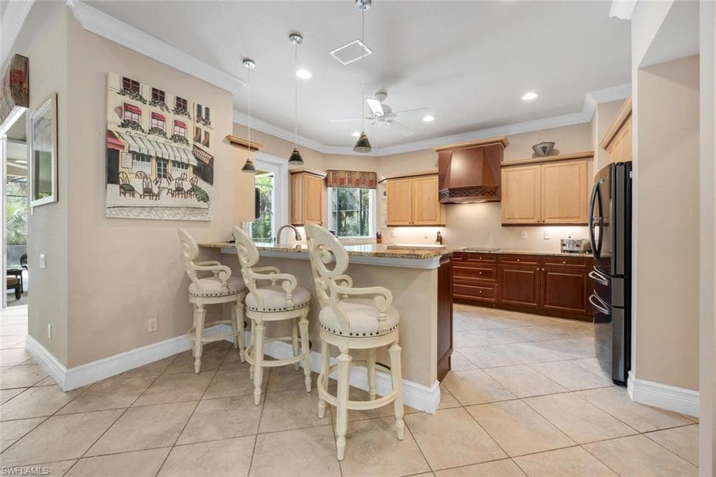 240 17th St SW, Naples, FL 34117-9