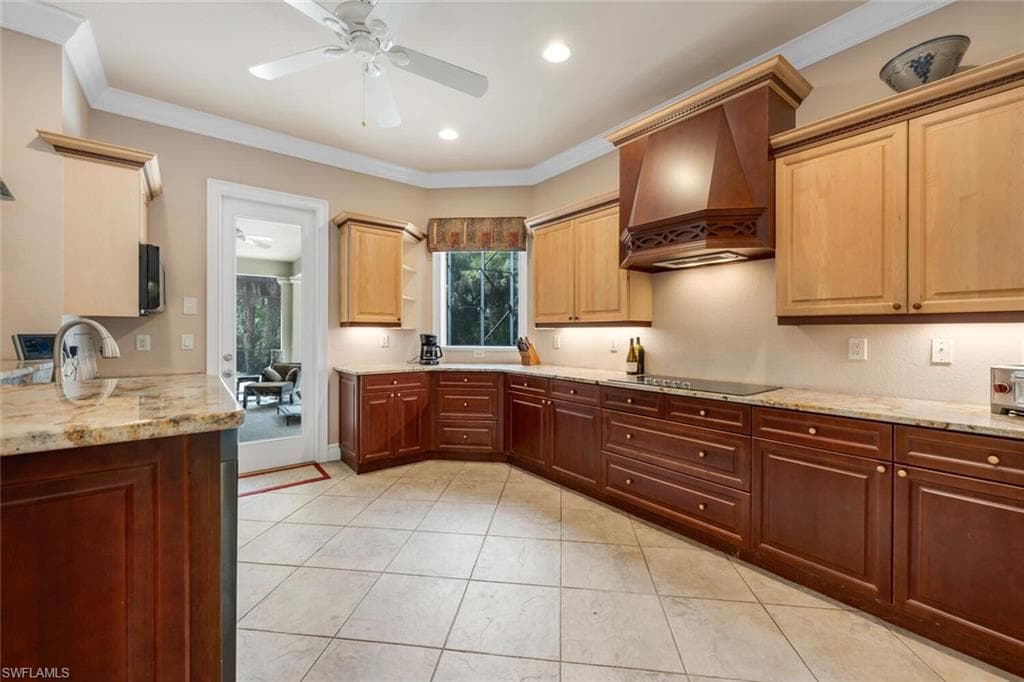 240 17th St SW, Naples, FL 34117-7