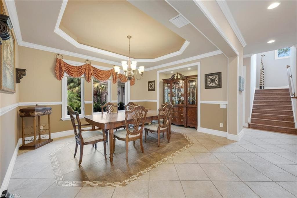 240 17th St SW, Naples, FL 34117-8