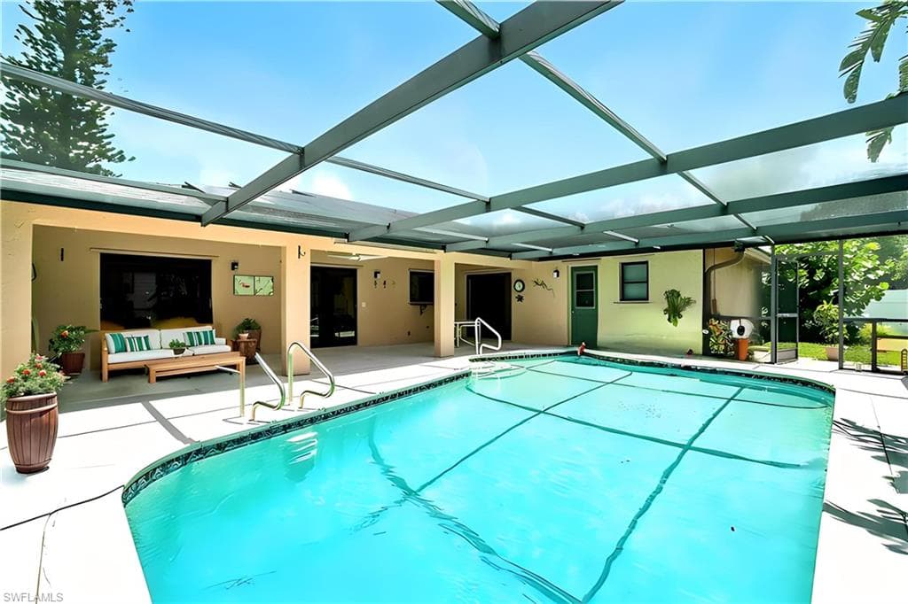 4400 17th Ave SW, Naples, FL 34116-3