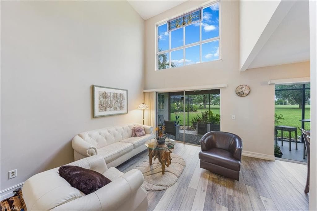 402 Bristle Cone Ln 2, Naples, FL 34113-13