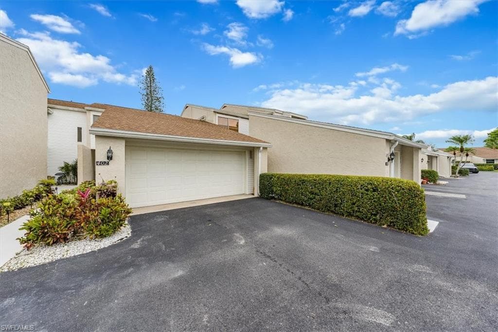 402 Bristle Cone Ln 2, Naples, FL 34113-2