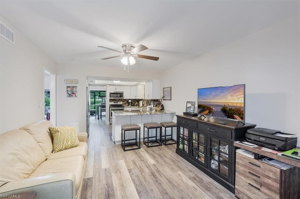 402 Bristle Cone Ln 2, Naples, FL 34113-5