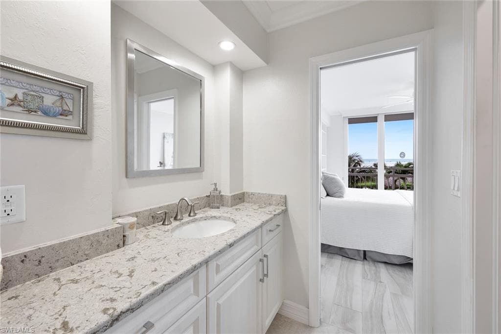 180 Seaview Ct 215, Marco Island, FL 34145-12