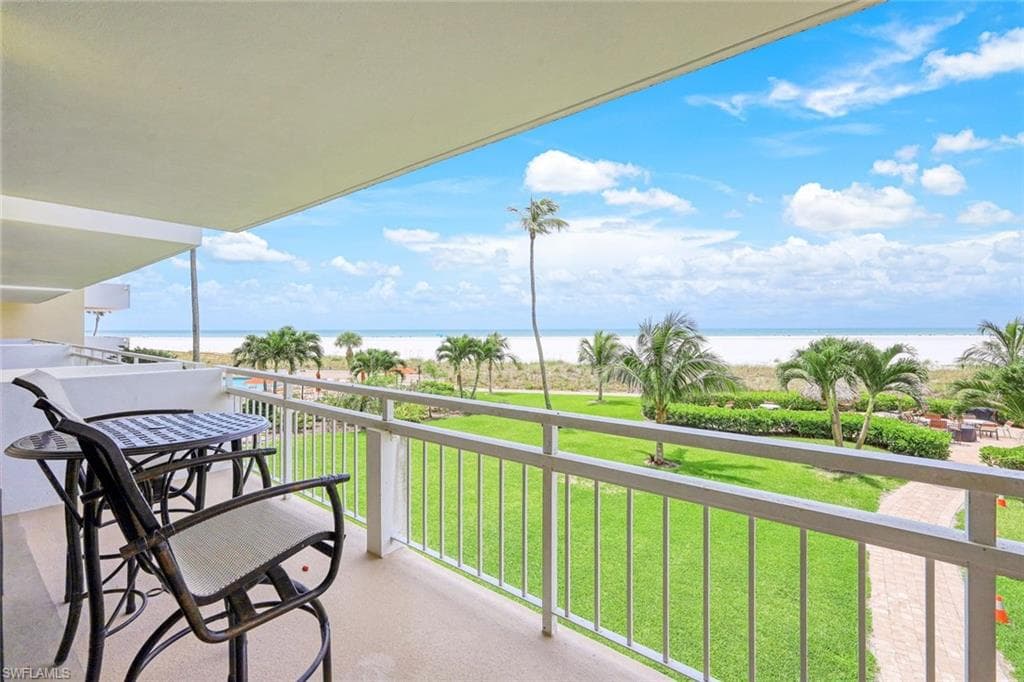 180 Seaview Ct 215, Marco Island, FL 34145-17
