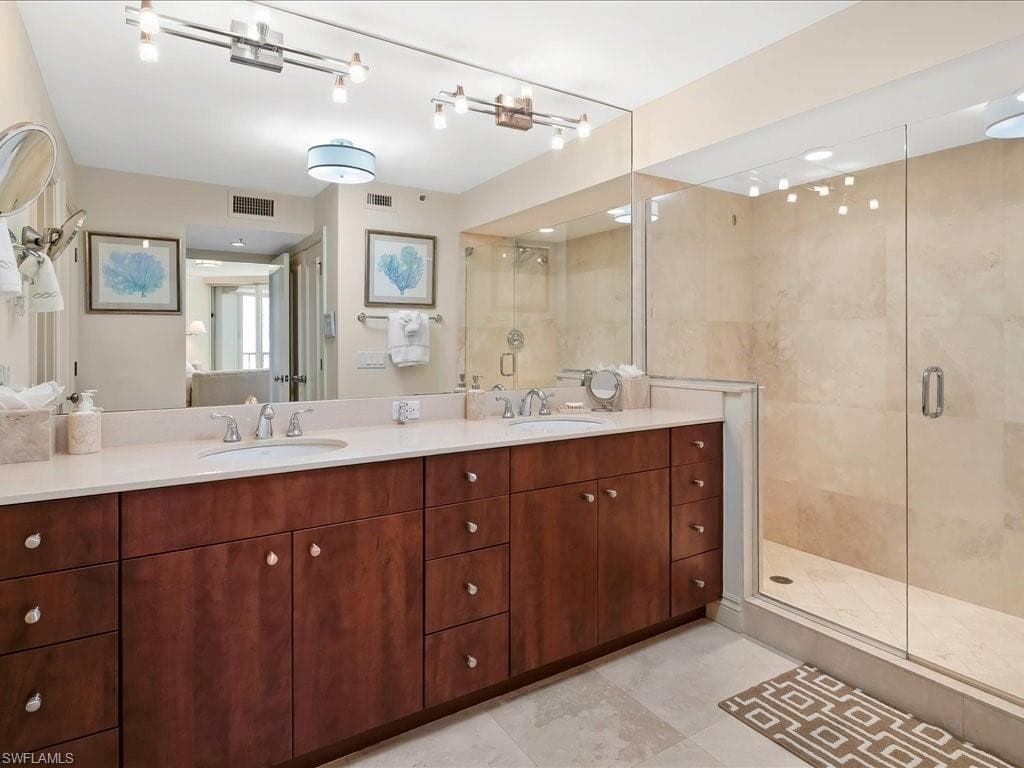4651 Gulf Shore Blvd N 1605, Naples, FL 34103-22