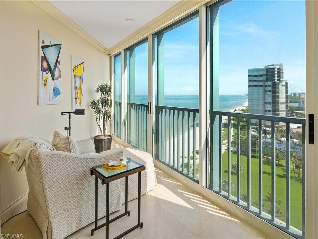 4651 Gulf Shore Blvd N 1605, Naples, FL 34103-25