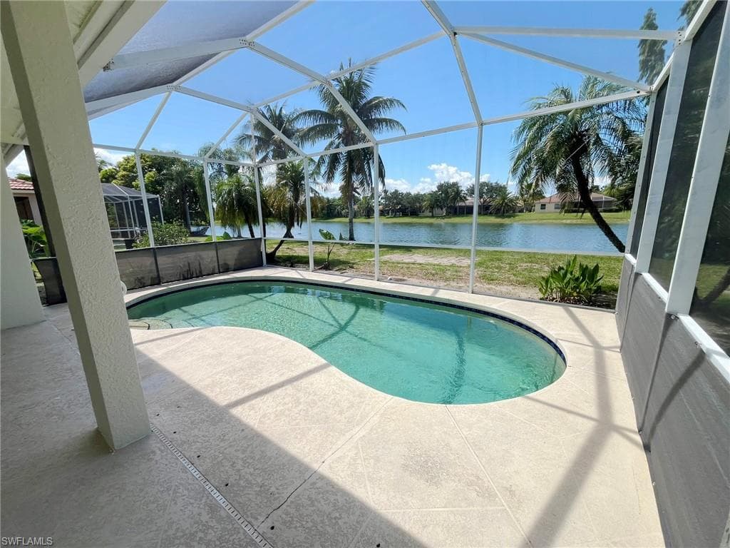 812 Grand Rapids Blvd, Naples, FL 34120-18