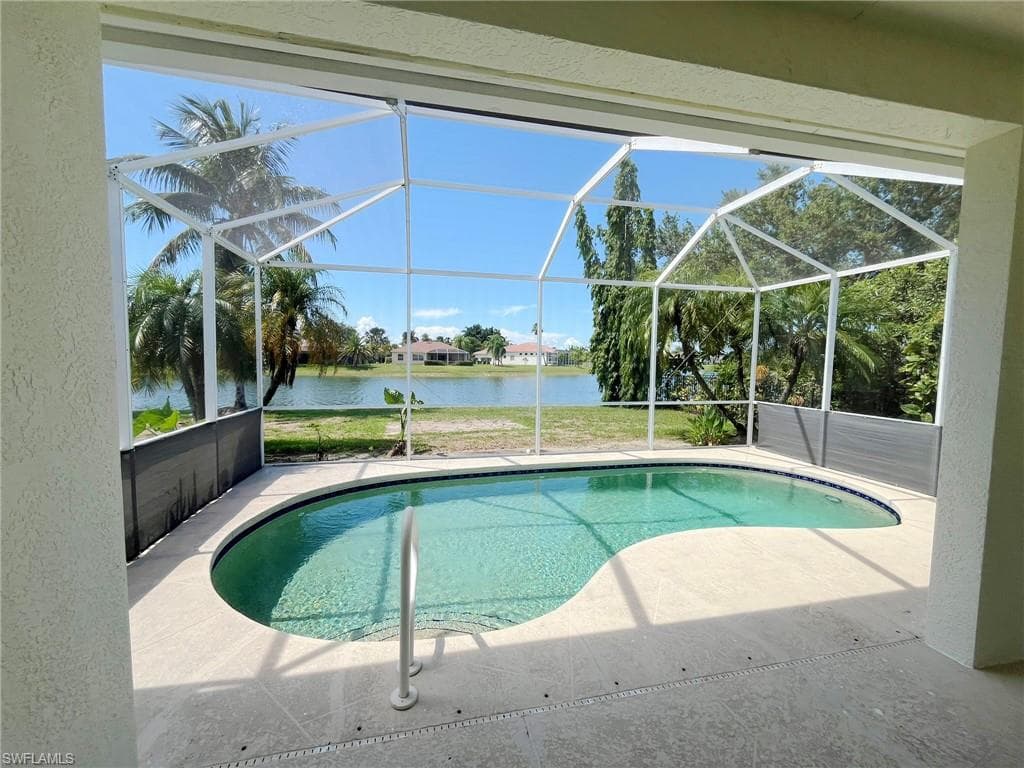 812 Grand Rapids Blvd, Naples, FL 34120-19