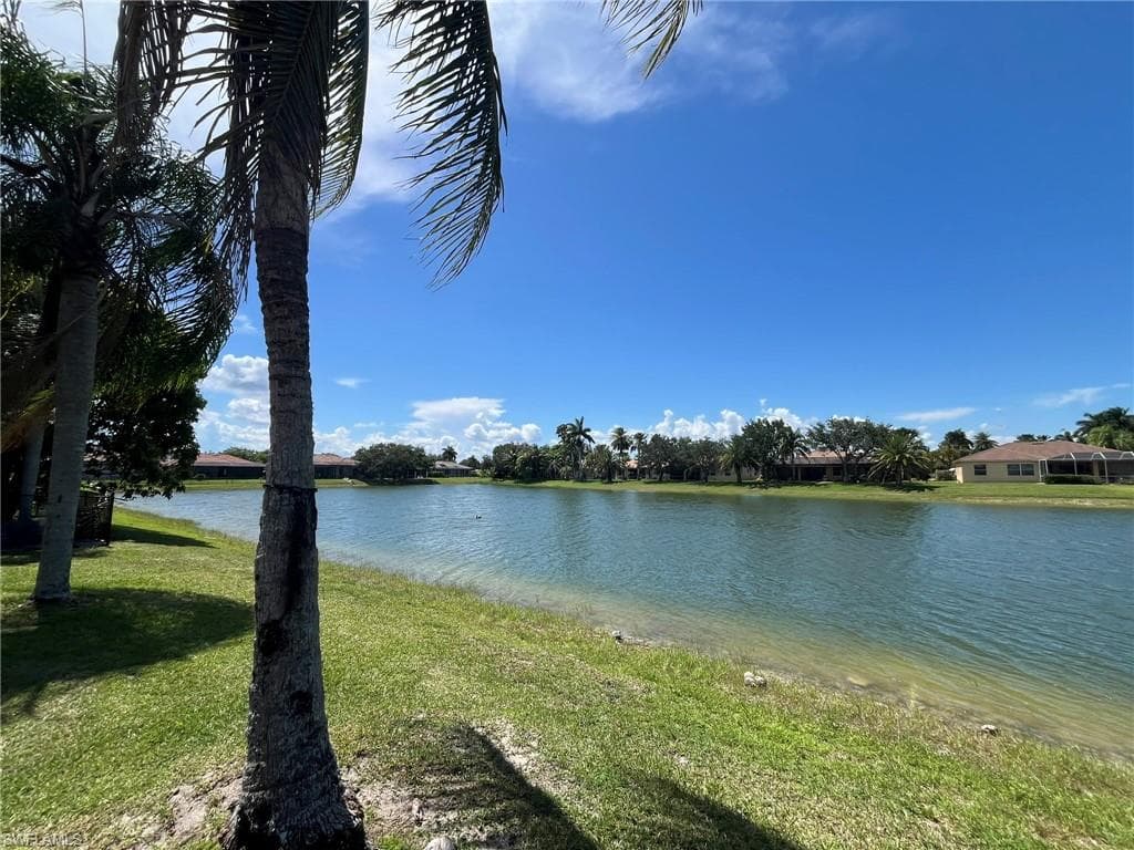 812 Grand Rapids Blvd, Naples, FL 34120-3