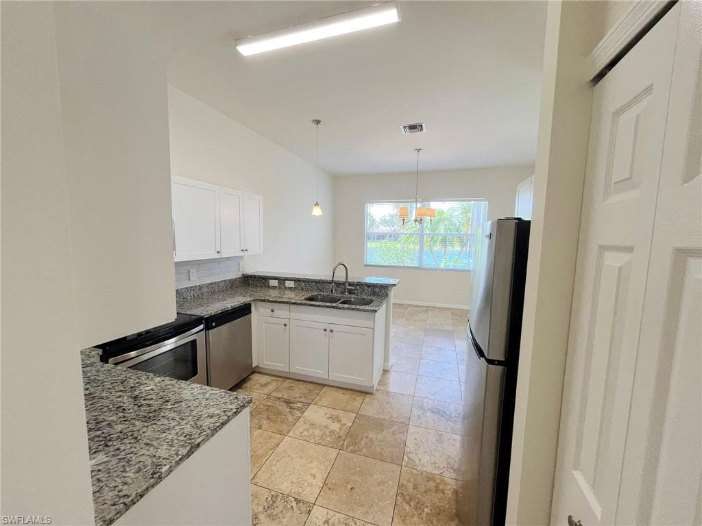 812 Grand Rapids Blvd, Naples, FL 34120-8