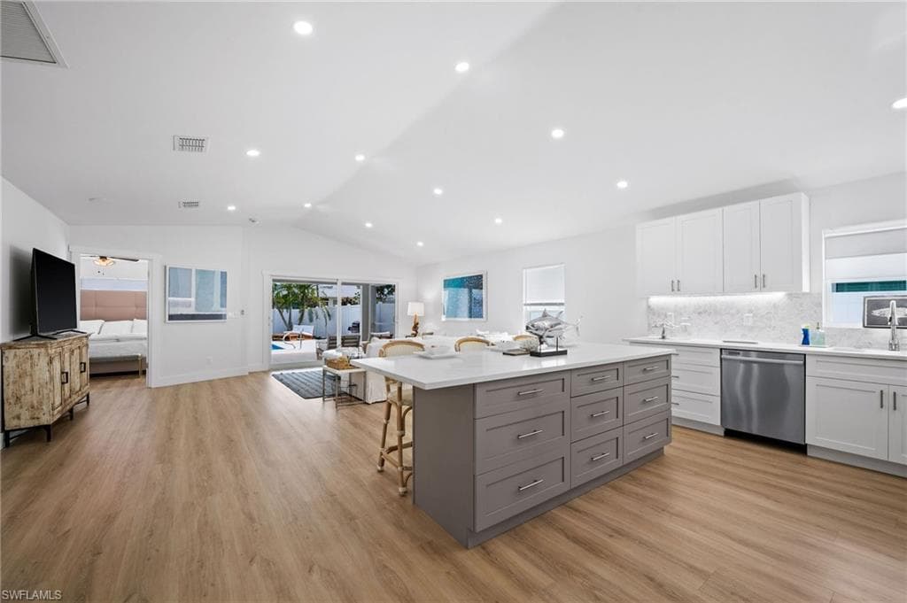 664 102nd Ave N, Naples, FL 34108-11