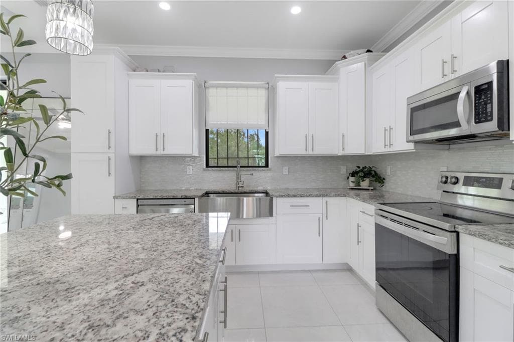 3517 50th Ave NE, Naples, FL 34120-13