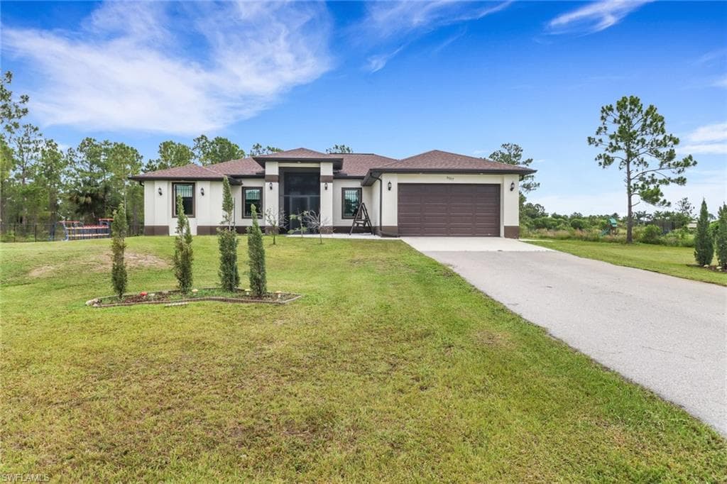 3517 50th Ave NE, Naples, FL 34120-1