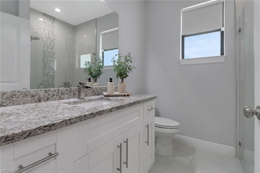 3517 50th Ave NE, Naples, FL 34120-25