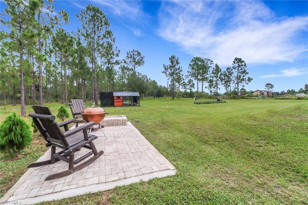 3517 50th Ave NE, Naples, FL 34120-31