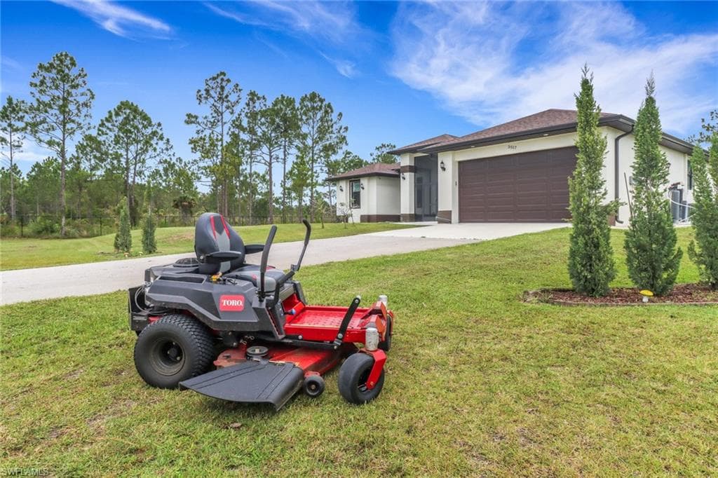 3517 50th Ave NE, Naples, FL 34120-33
