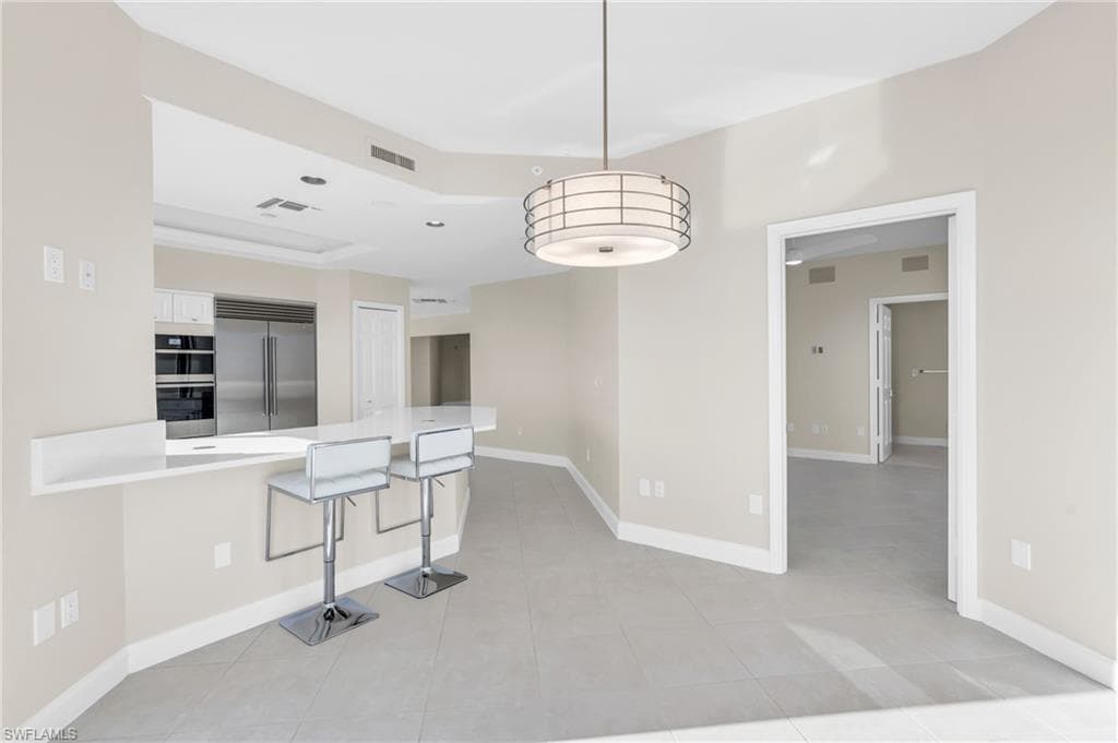 7117 Pelican Bay Blvd Ph-16, Naples, FL 34108-16