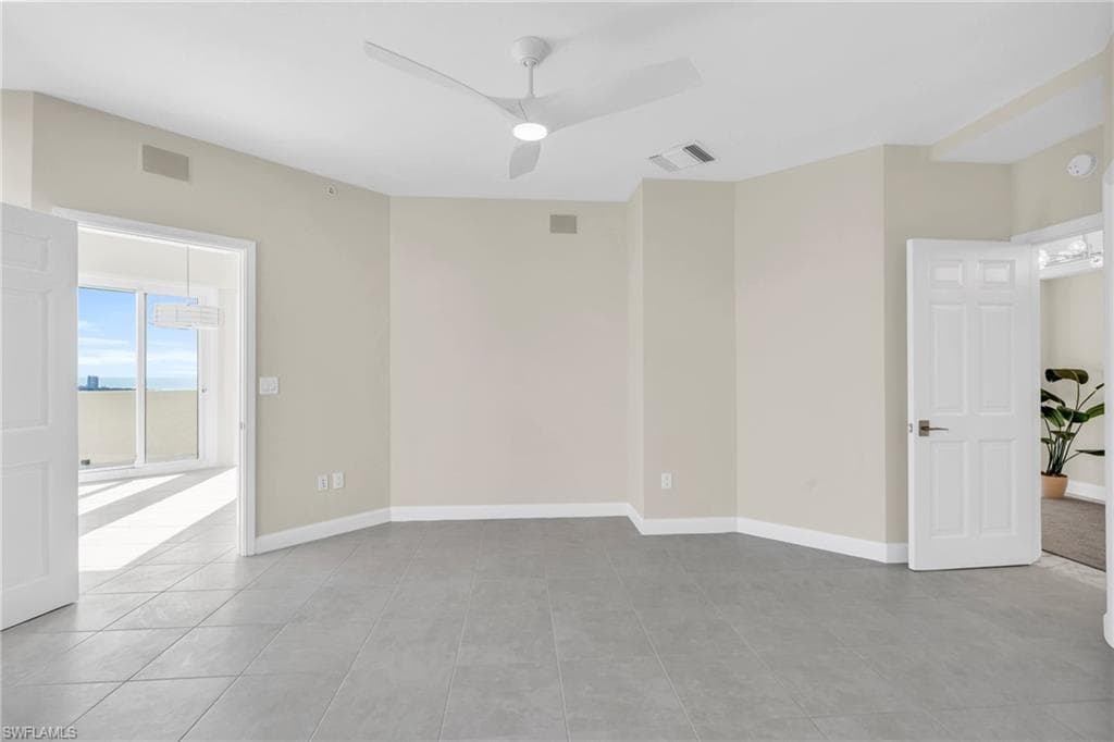 7117 Pelican Bay Blvd Ph-16, Naples, FL 34108-31