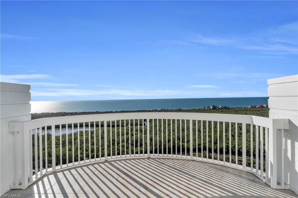 7117 Pelican Bay Blvd Ph-16, Naples, FL 34108-39
