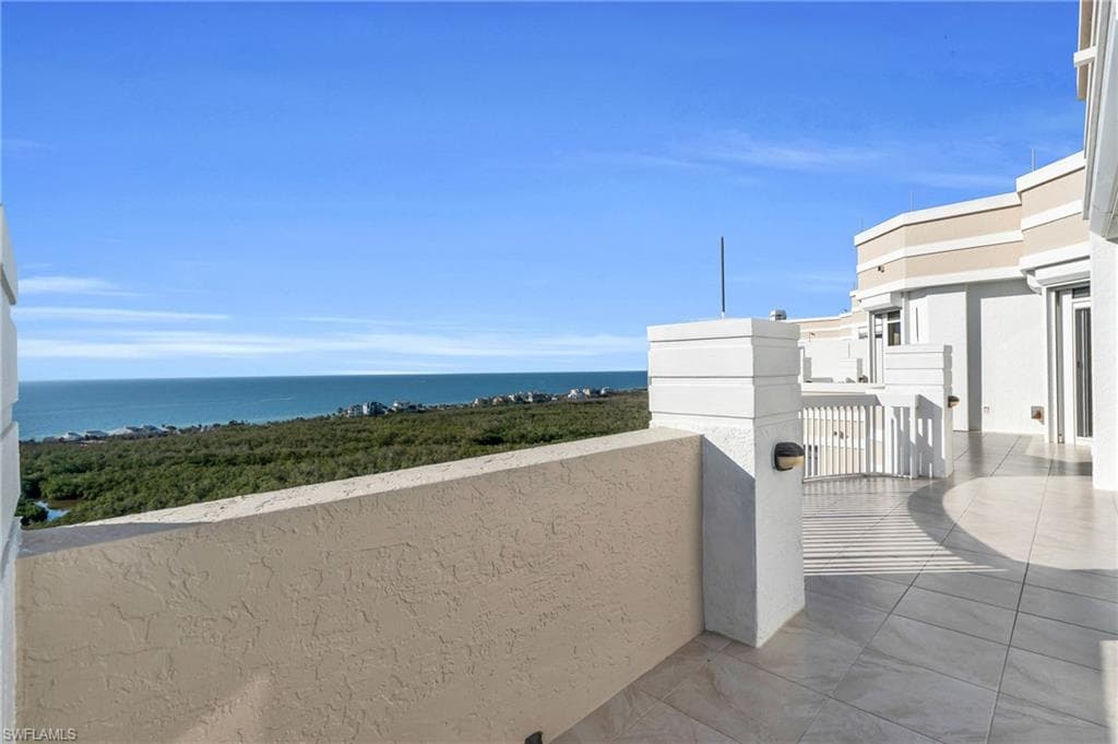 7117 Pelican Bay Blvd Ph-16, Naples, FL 34108-40