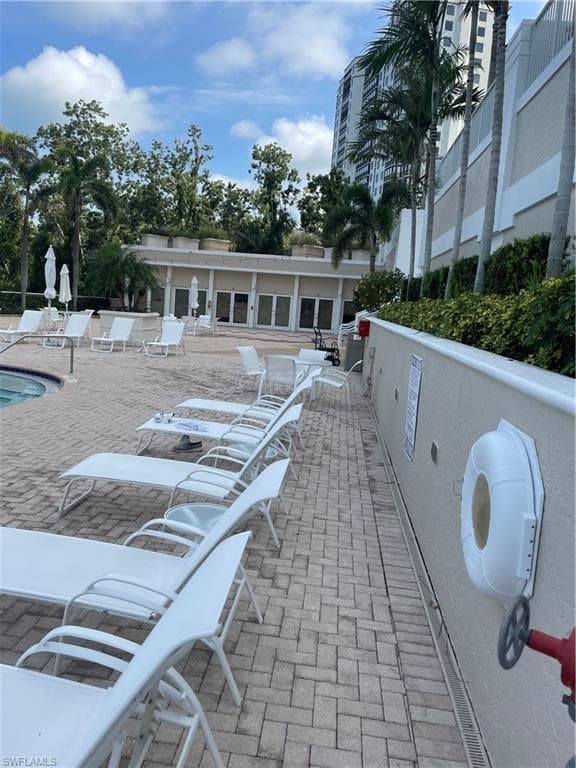 7117 Pelican Bay Blvd Ph-16, Naples, FL 34108-45