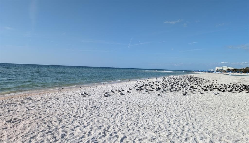 7117 Pelican Bay Blvd Ph-16, Naples, FL 34108-5