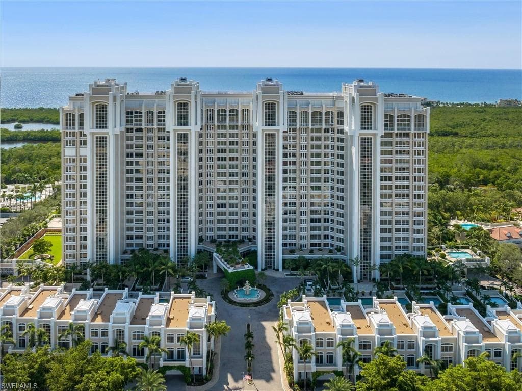 7117 Pelican Bay Blvd Ph-16, Naples, FL 34108-6