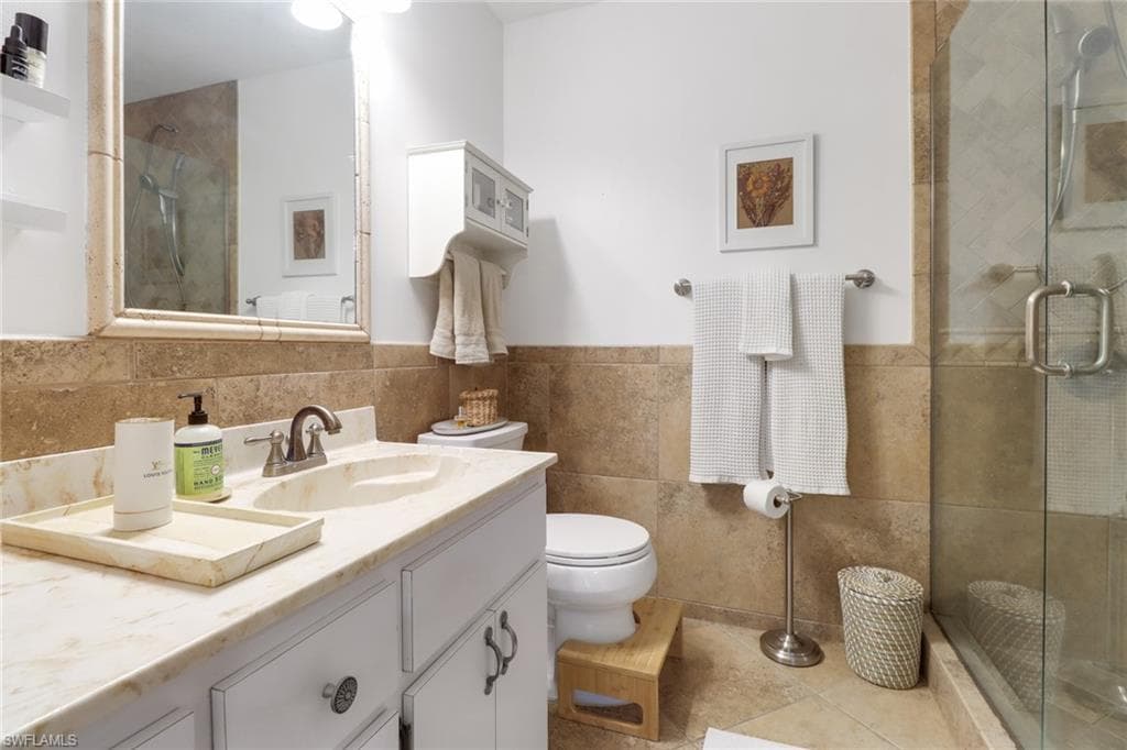 3110 10th Ave SE, Naples, FL 34117-23