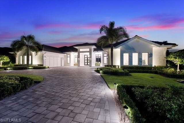 6285 Highcroft Dr, Naples, FL 34119-1