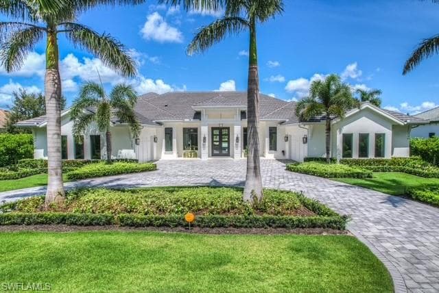 6285 Highcroft Dr, Naples, FL 34119-7