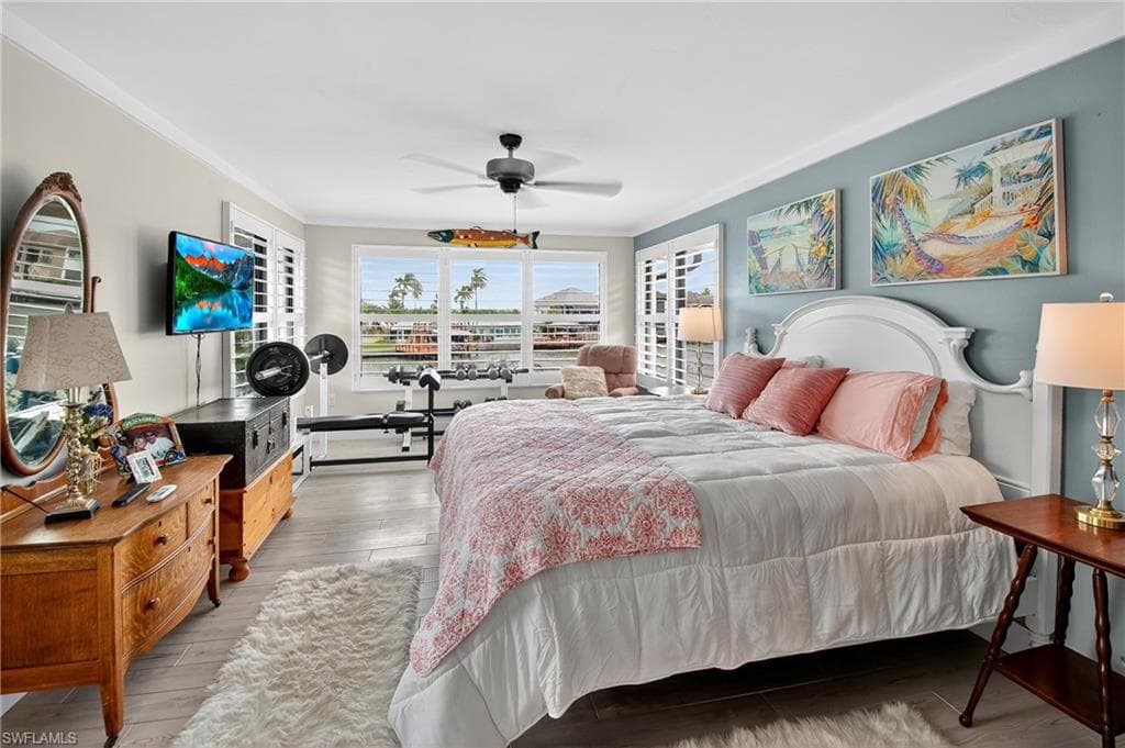 190 Tahiti Cir, Naples, FL 34113-14