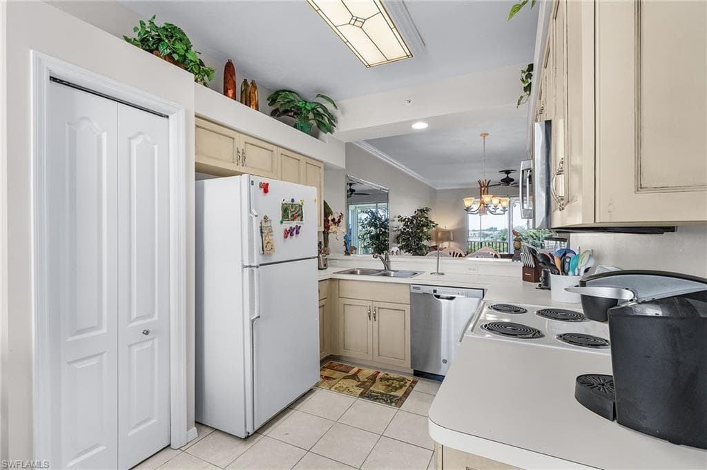 9350 Highland Woods Blvd 4304, Bonita Springs, FL 34135-7