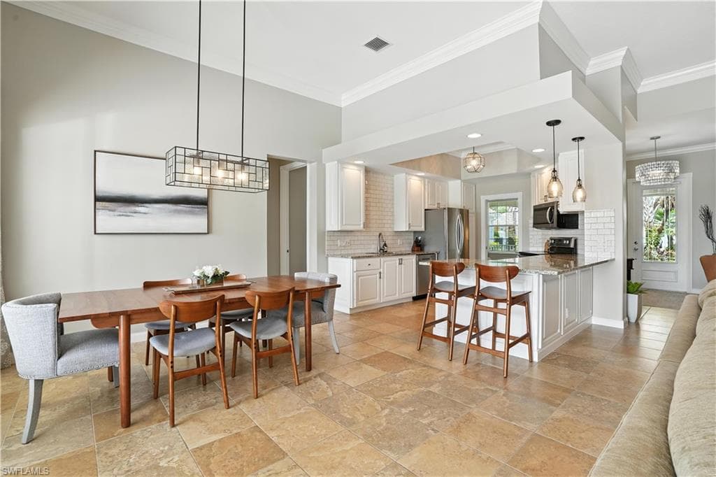 28283 Koi Way, Bonita Springs, FL 34135-9