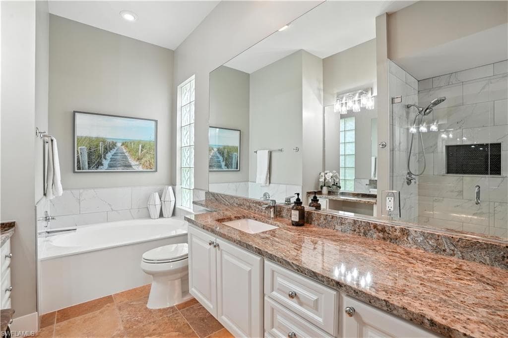 28283 Koi Way, Bonita Springs, FL 34135-23