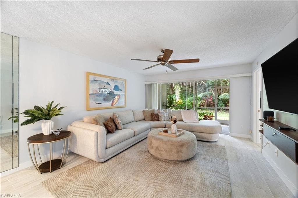 745 Landover Cir 104, Naples, FL 34104-1