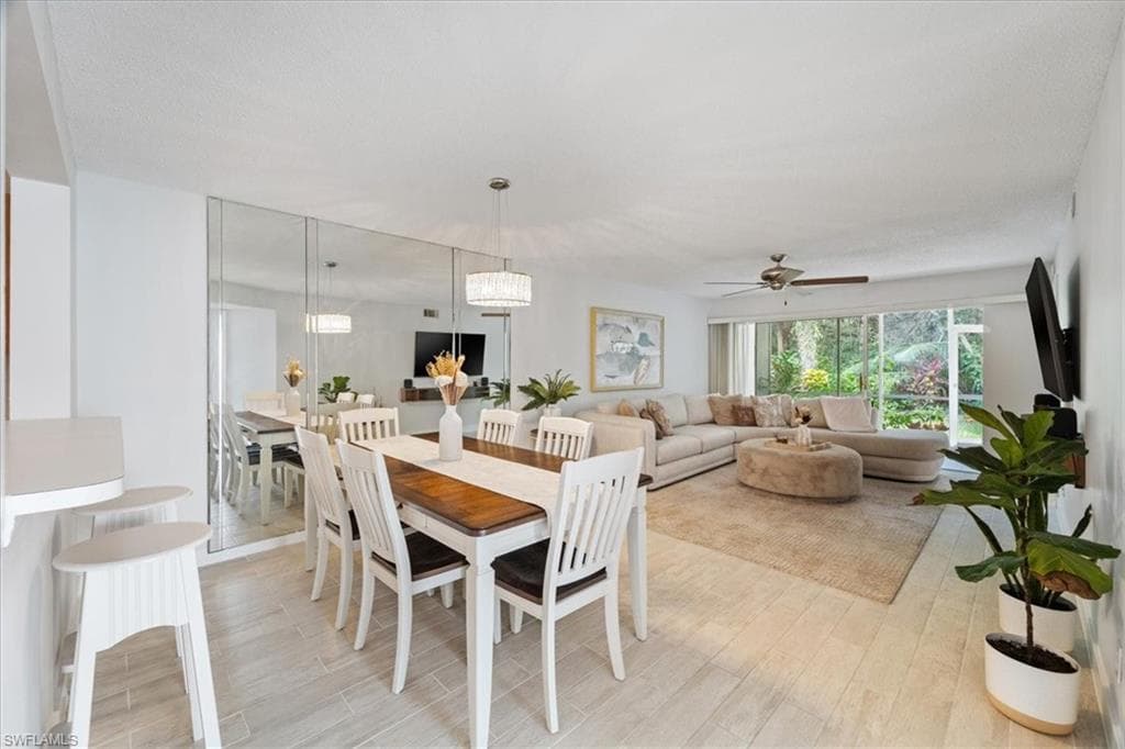 745 Landover Cir 104, Naples, FL 34104-7