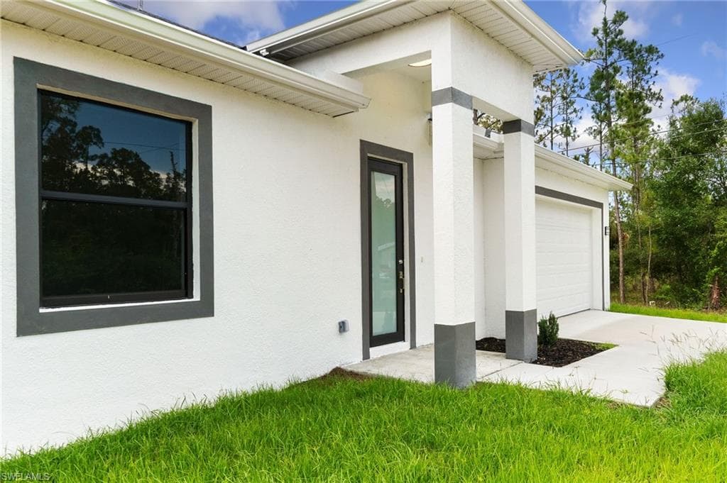 2803 13th St, Lehigh Acres, FL 33972-16