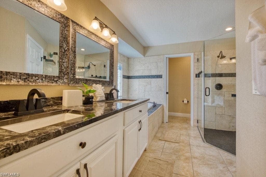 1807 48th Ln, Cape Coral, FL 33914-36