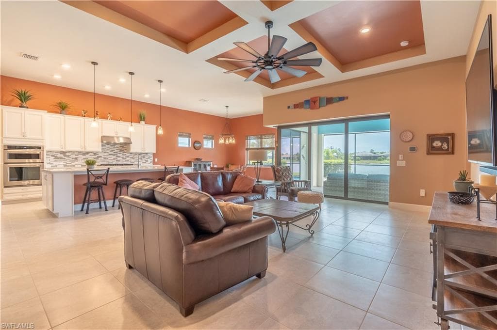 6839 Winding Cypress Dr, Naples, FL 34114-14