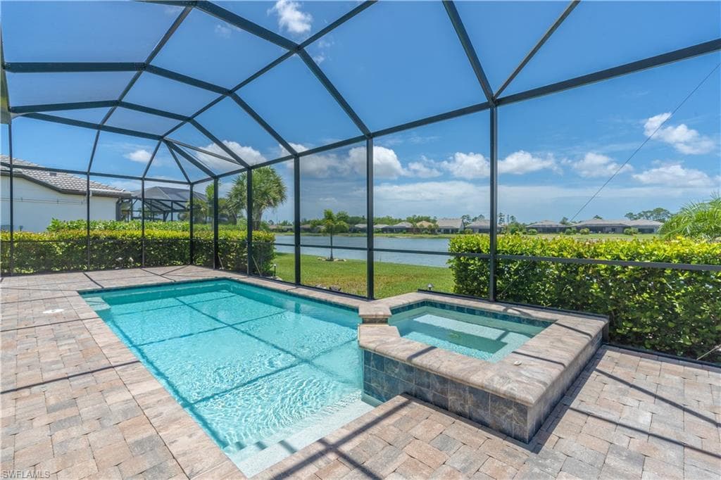 6839 Winding Cypress Dr, Naples, FL 34114-16