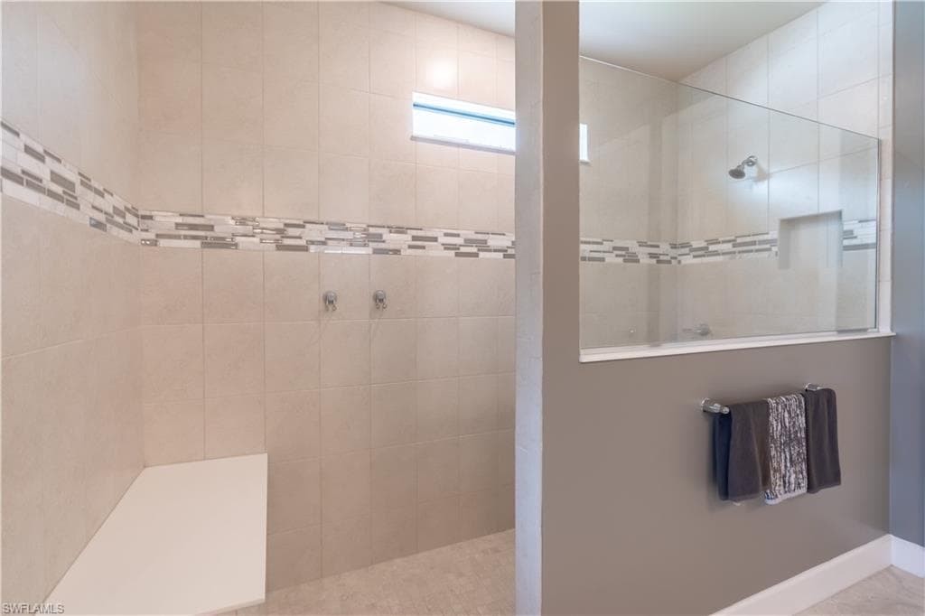 6839 Winding Cypress Dr, Naples, FL 34114-27