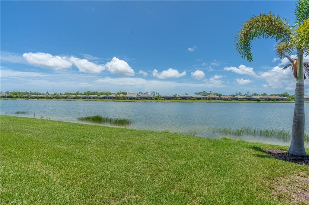 6839 Winding Cypress Dr, Naples, FL 34114-37