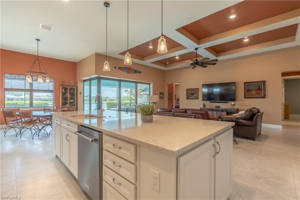 6839 Winding Cypress Dr, Naples, FL 34114-7