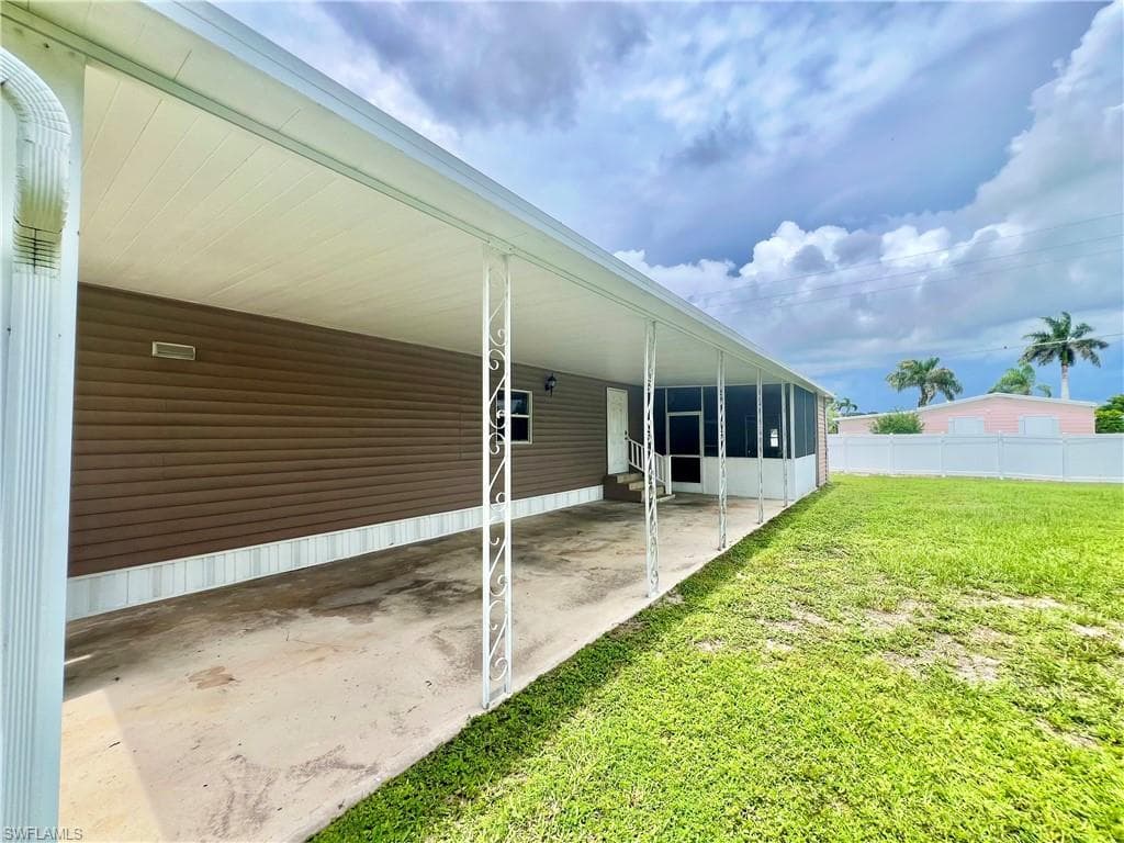 164 Cape Sable Dr, Naples, FL 34104-20