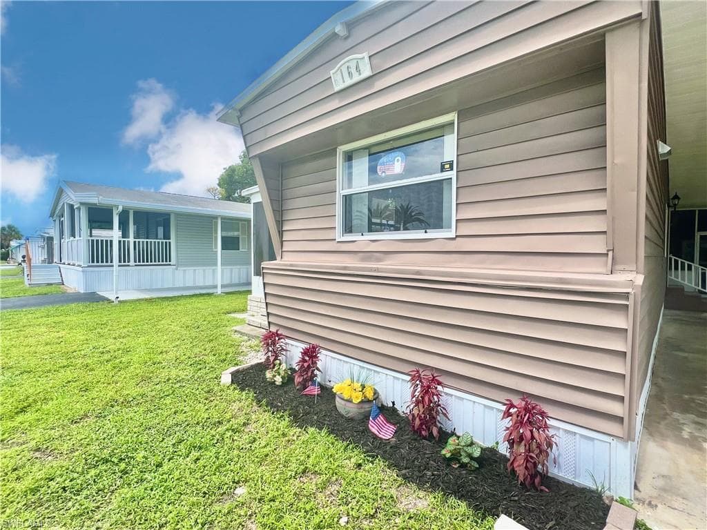 164 Cape Sable Dr, Naples, FL 34104-6