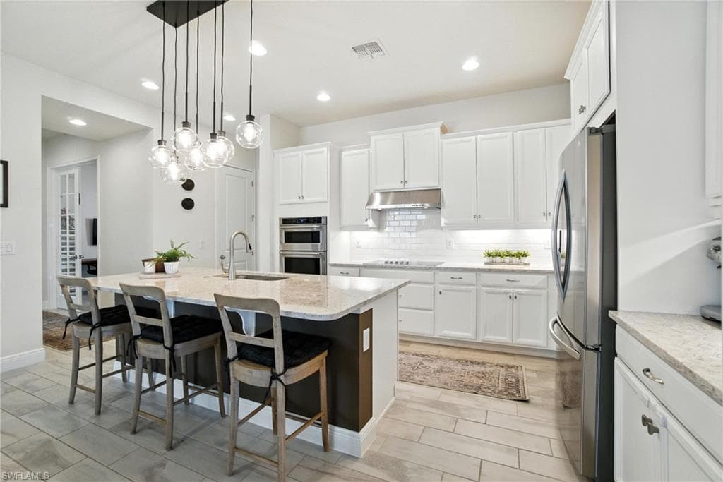 3387 Pilot Cir, Naples, FL 34120-20