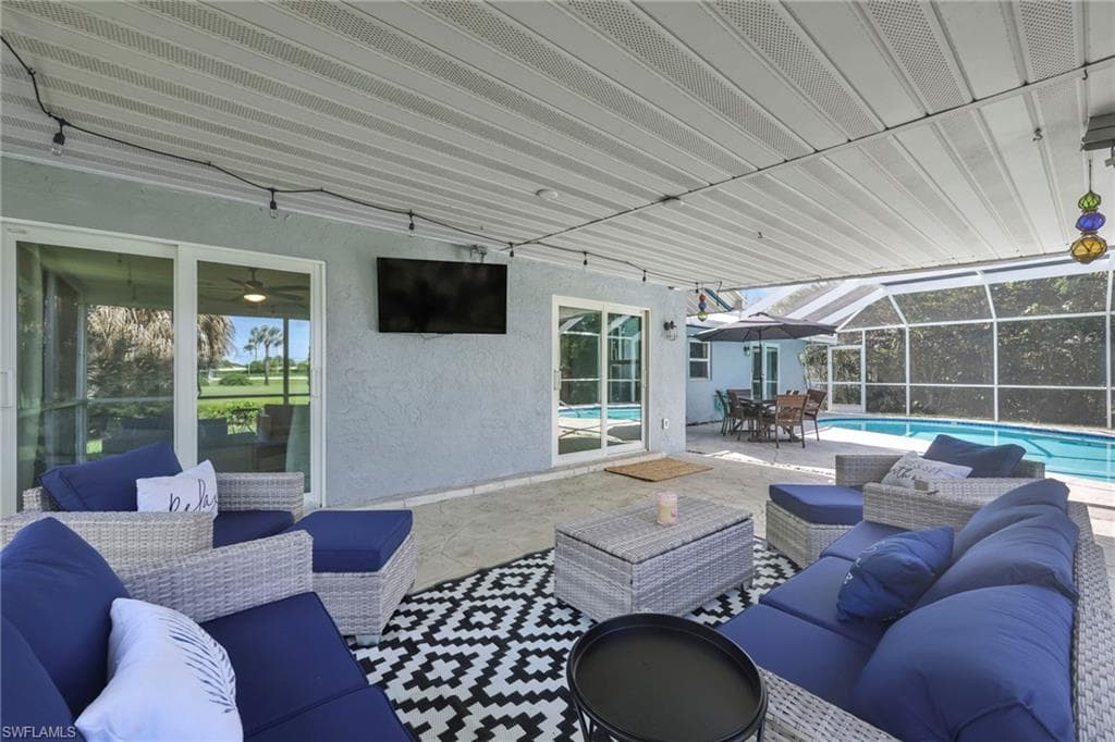 226 Pinehurst Cir, Naples, FL 34113-11
