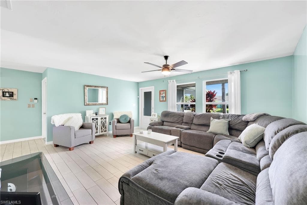 226 Pinehurst Cir, Naples, FL 34113-6